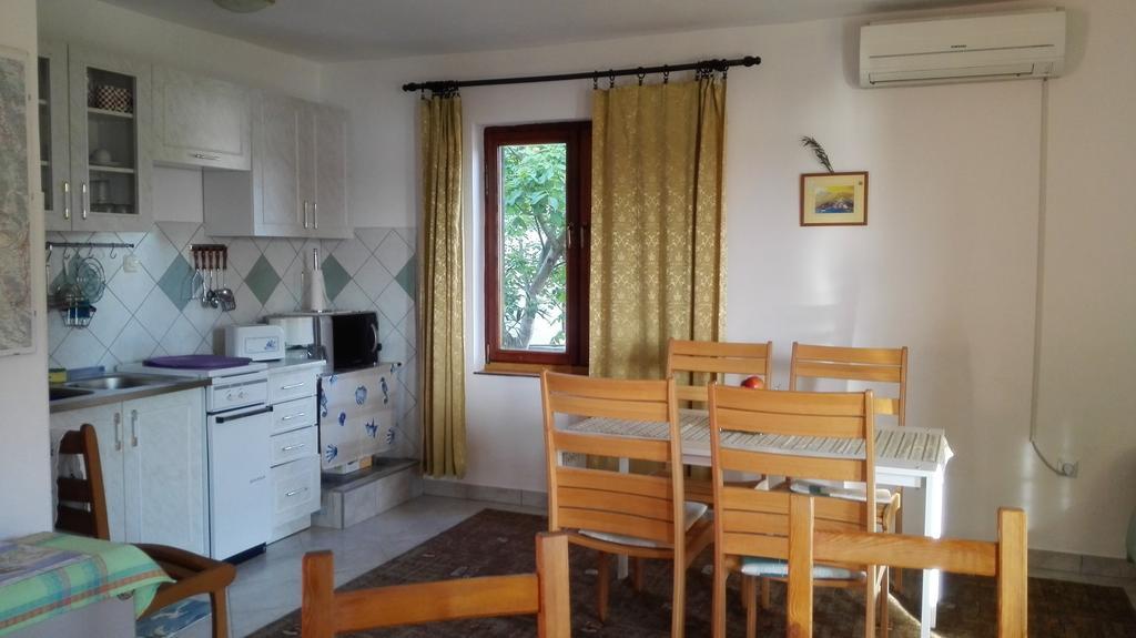 Apartment Vrulje Gornji Karin Exterior foto